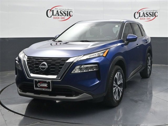 Used 2023 Nissan Rogue SV image 4