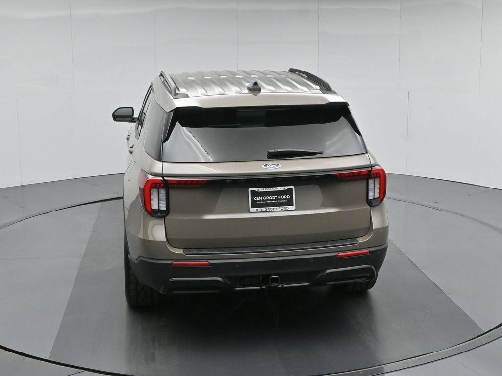 New 2026 Ford Explorer ST-Line w/ ST-Line Street Pack RWD image 41