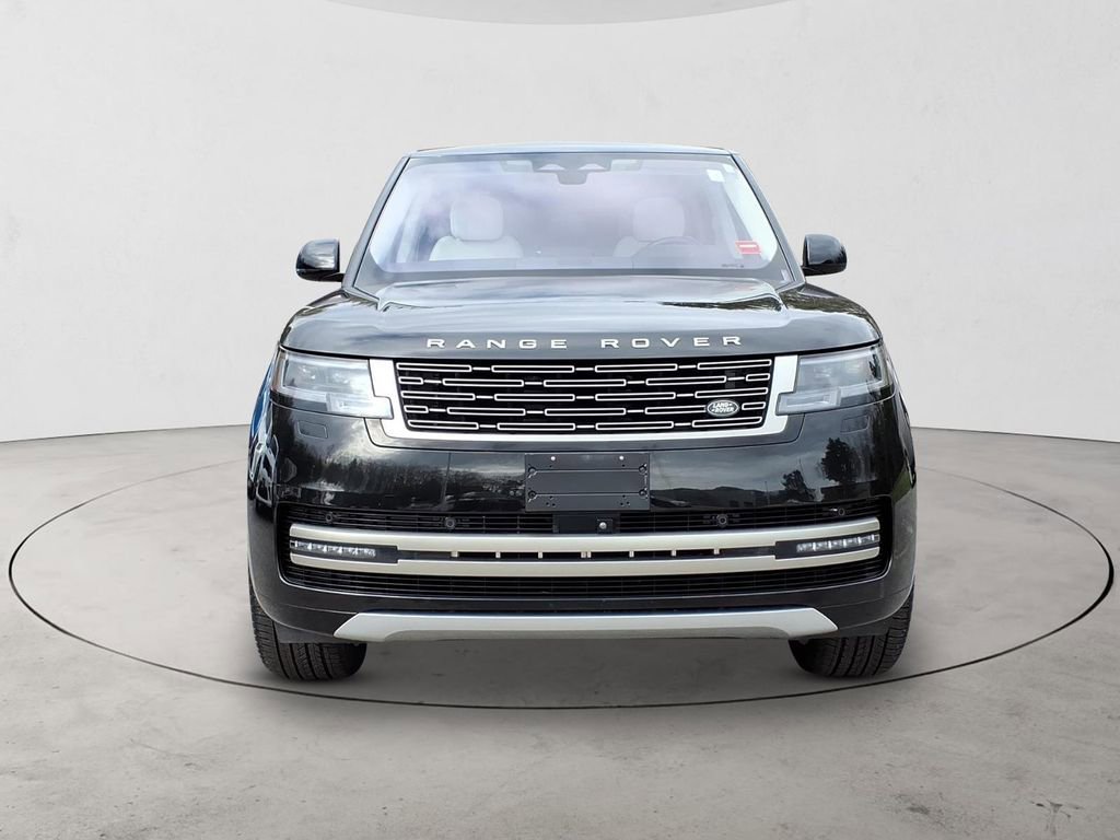 Used 2023 Land Rover Range Rover SE AWD/4WD image 2