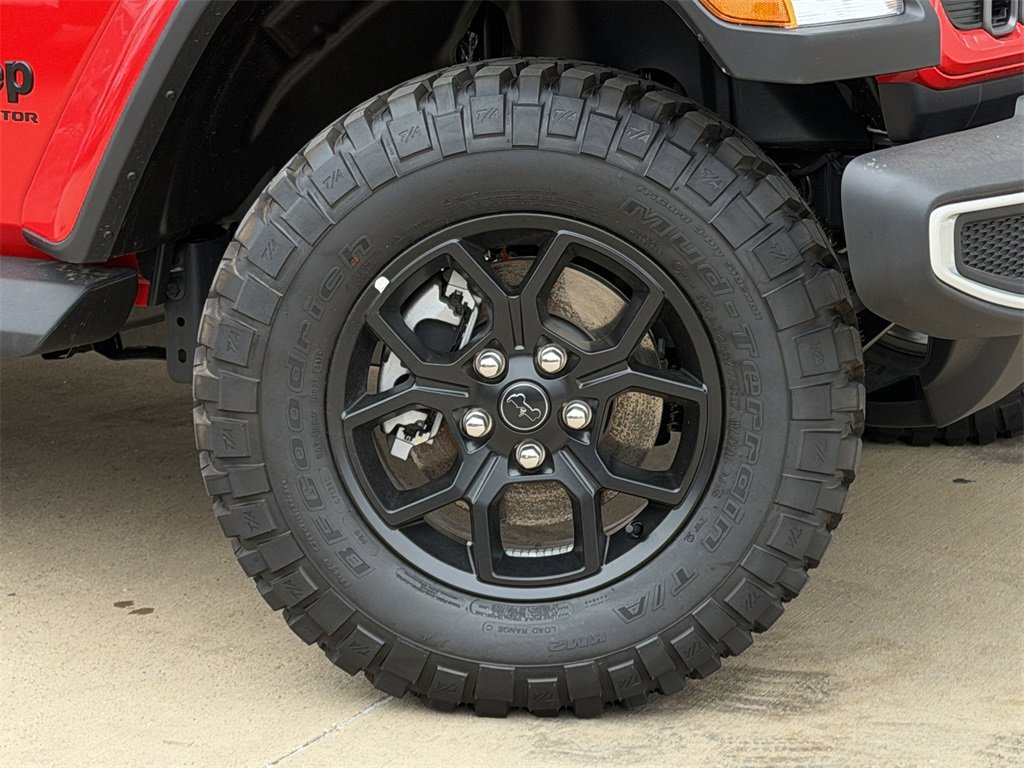 New 2025 Jeep Gladiator Sport image 8