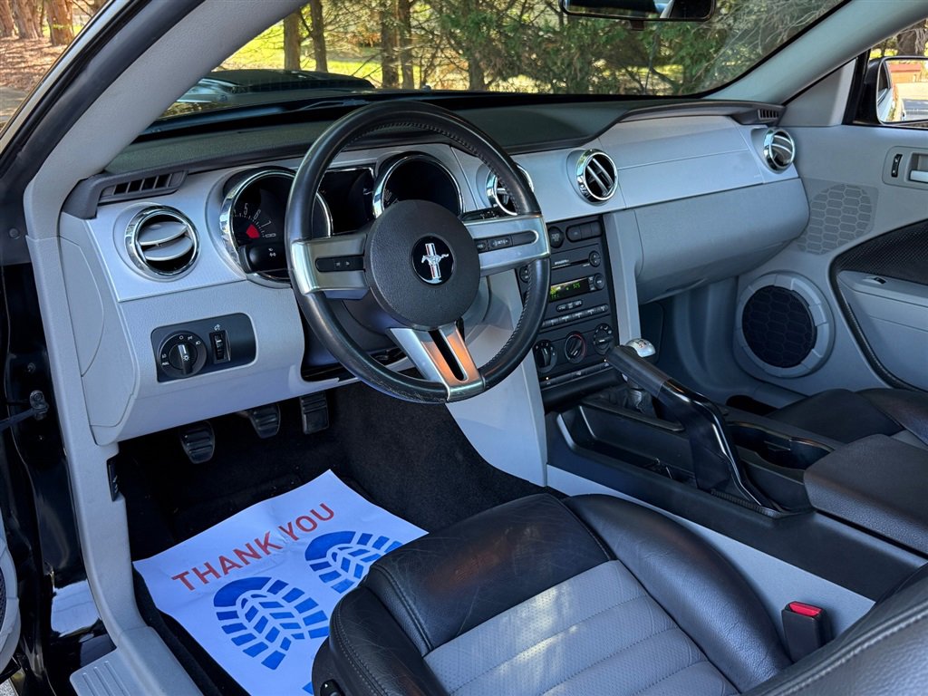Used 2007 Ford Mustang GT image 39