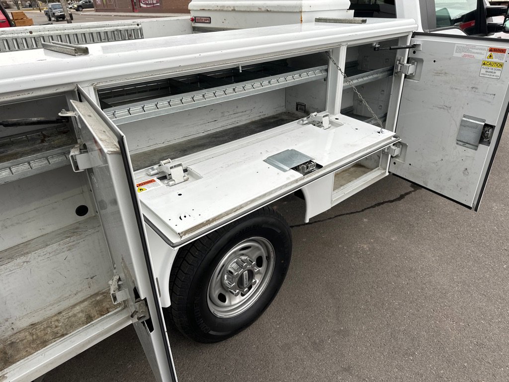 Used 2017 Ford F250 XL w/ Power Equipment Group image 6