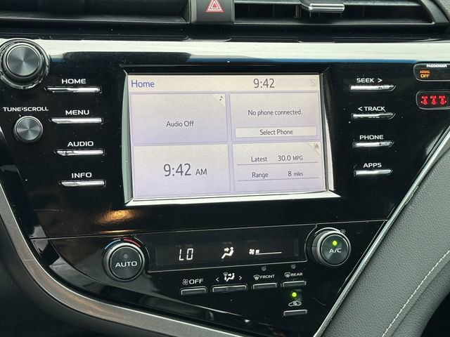 Used 2018 Toyota Camry SE FWD image 16