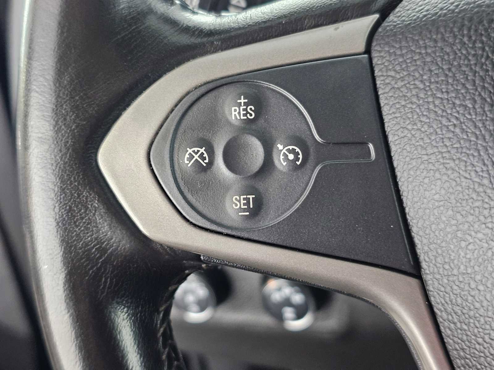 Used 2015 Chevrolet Colorado Z71 image 28