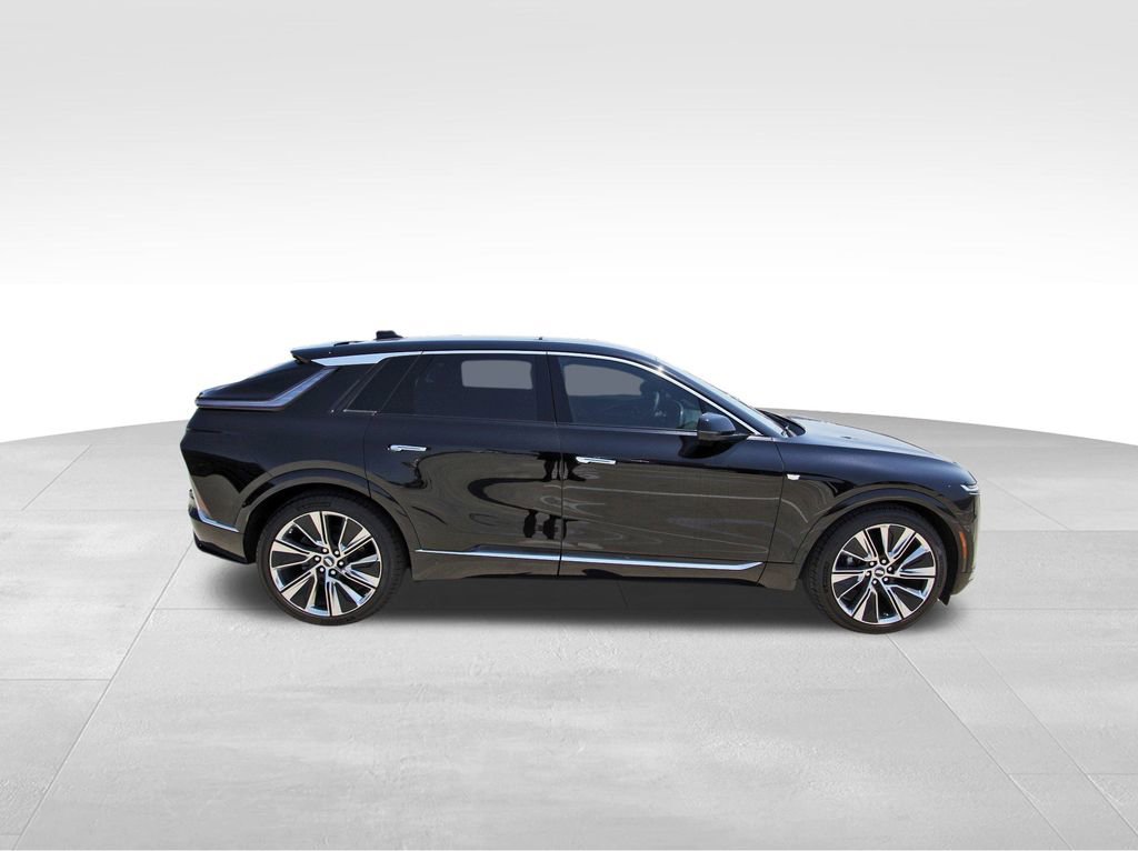 New 2026 Cadillac Lyriq Signature Luxury image 5