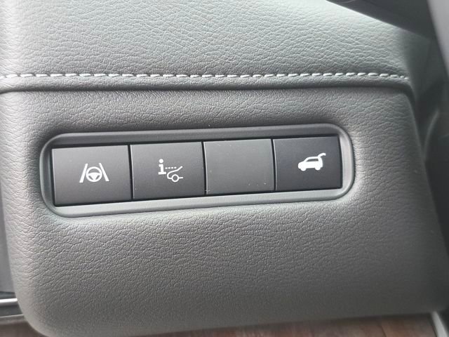 New 2025 Nissan Armada SL w/ Captain's Chari Seat Package image 14