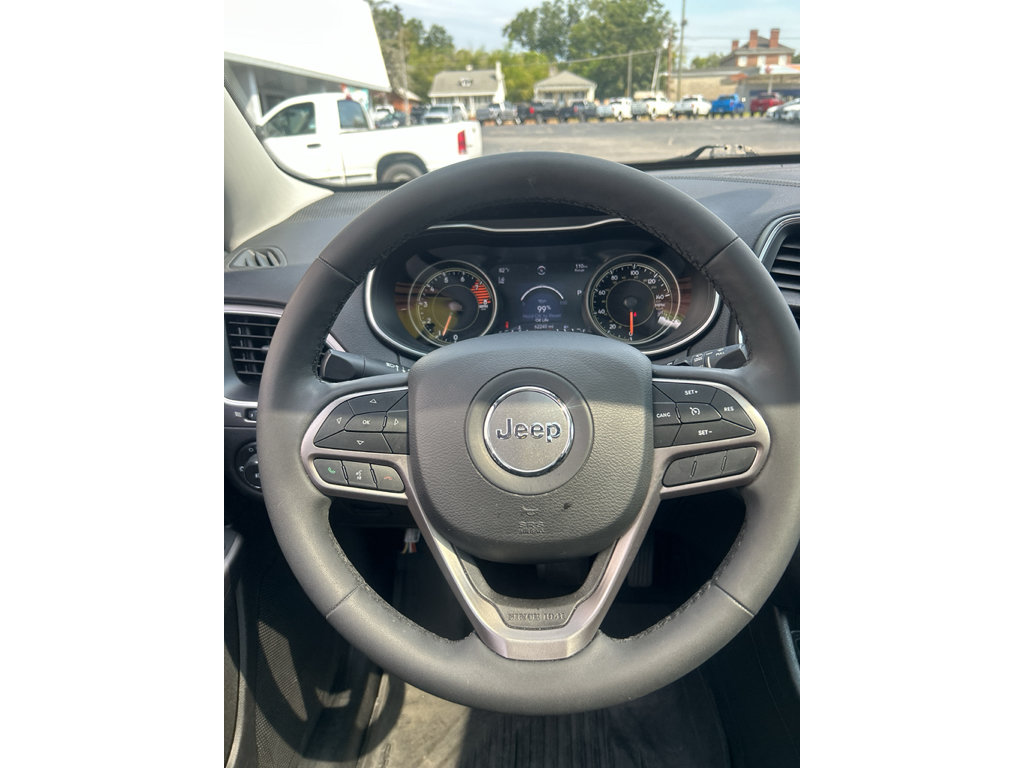 Used 2022 Jeep Cherokee Latitude Lux w/ Sun & Sound Group AWD/4WD image 14