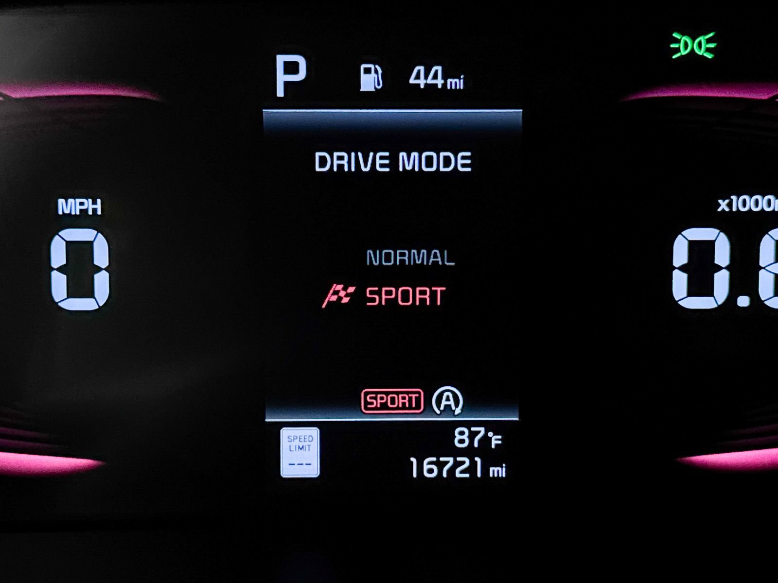 Certified 2025 Kia Soul EX FWD image 11