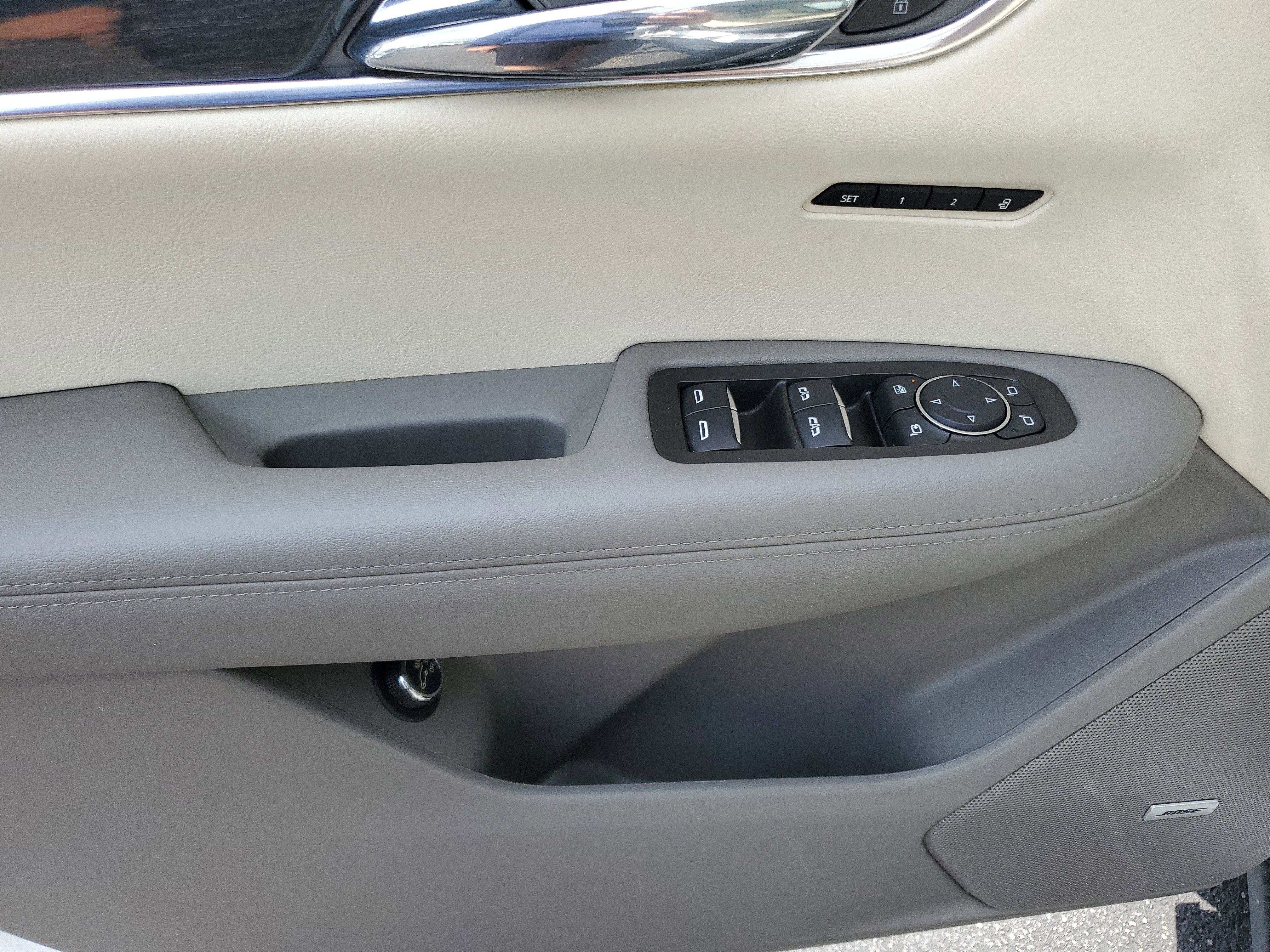 Used 2021 Cadillac XT6 Premium Luxury w/ LPO, Floor Liner Package image 17