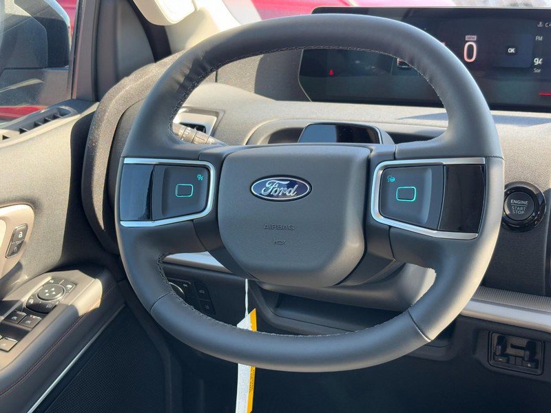 New 2025 Ford Expedition Active image 8