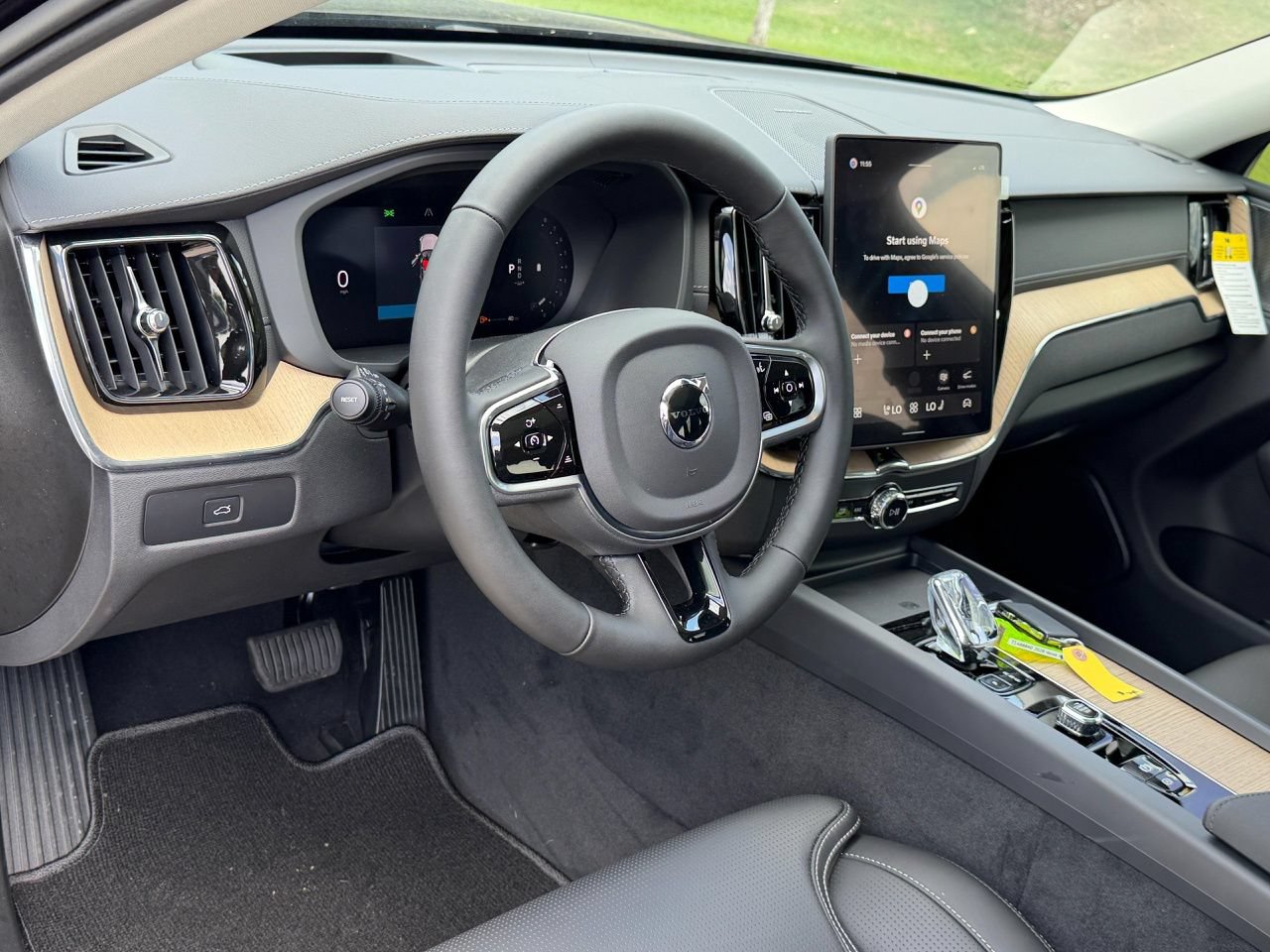 New 2027 Volvo XC60 B5 Ultra AWD/4WD image 13