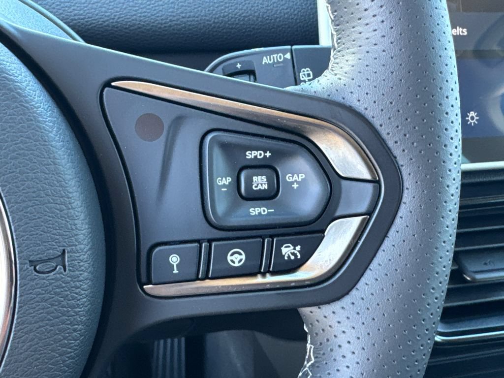 New 2027 VinFast VF 8 Eco AWD/4WD image 30