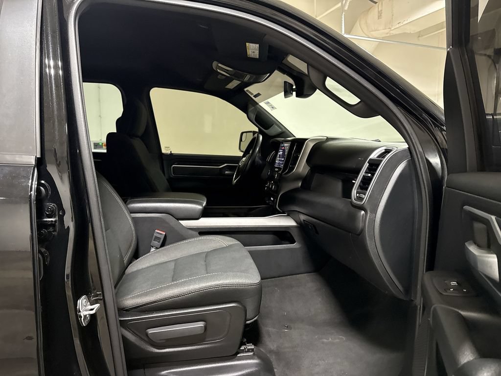 Used 2022 RAM 1500 Big Horn AWD/4WD image 22