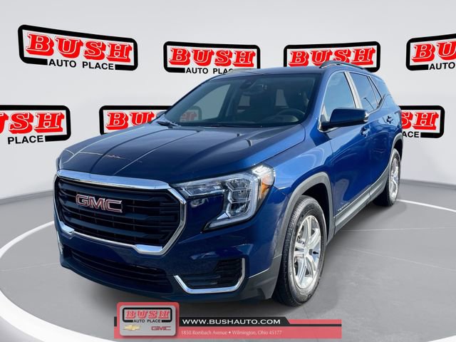 Used 2023 GMC Terrain SLE w/ Driver Convenience Package image 1