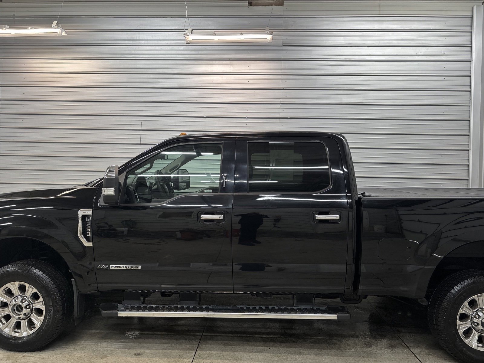 Used 2018 Ford F250 XLT w/ XLT Premium Package image 9