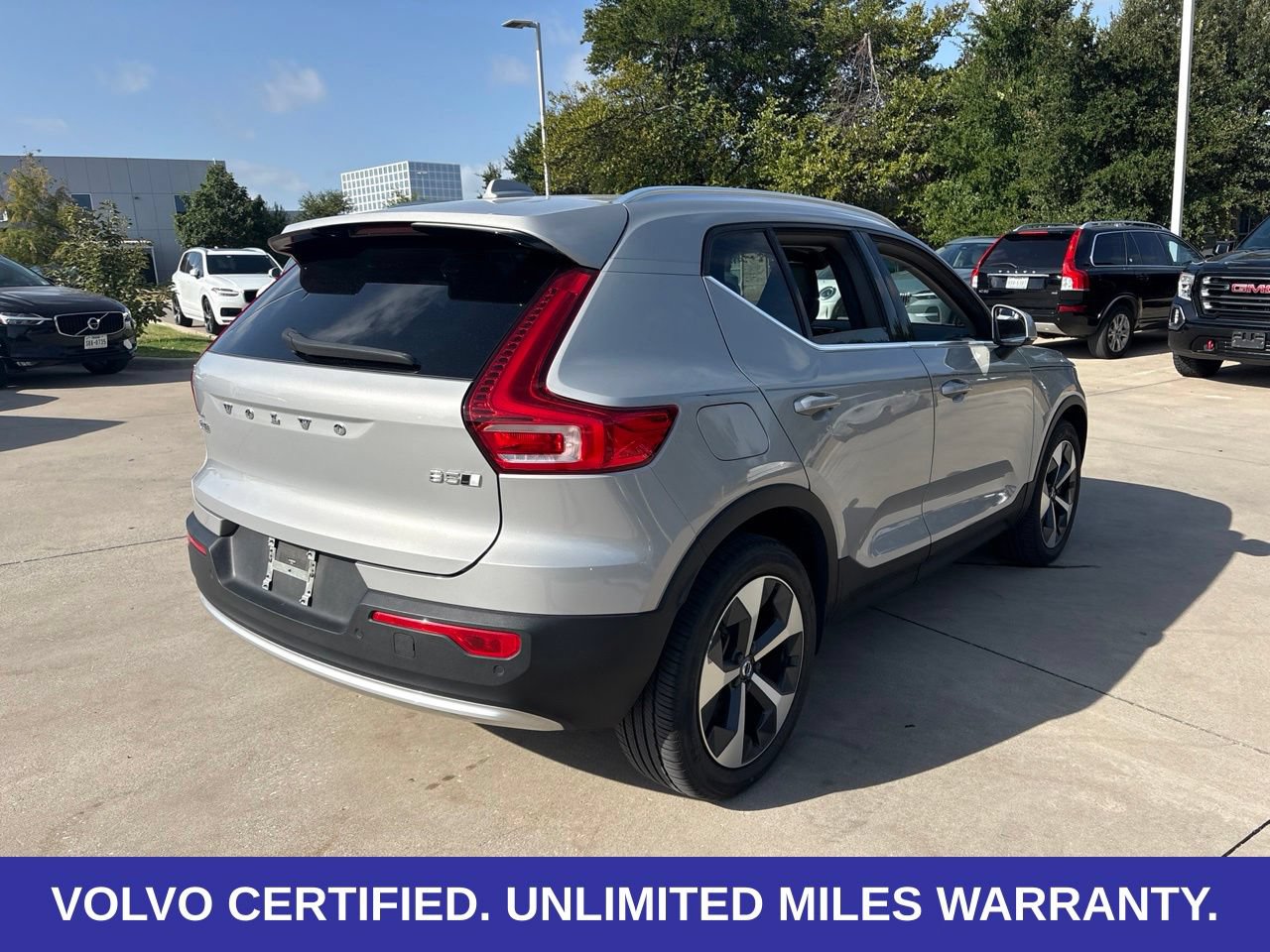 Certified 2023 Volvo XC40 B5 Plus w/ Protection Package Premier AWD/4WD image 5