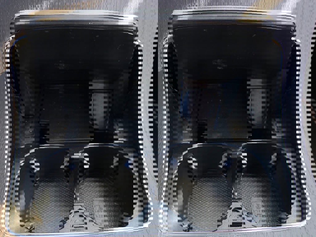 Used 2022 Mercedes-Benz GLC 300 4MATIC w/ Premium Package Lite image 30