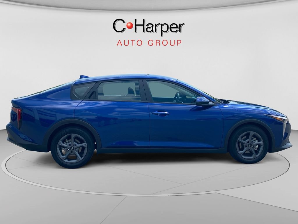 Certified 2025 Kia K4 FWD image 2