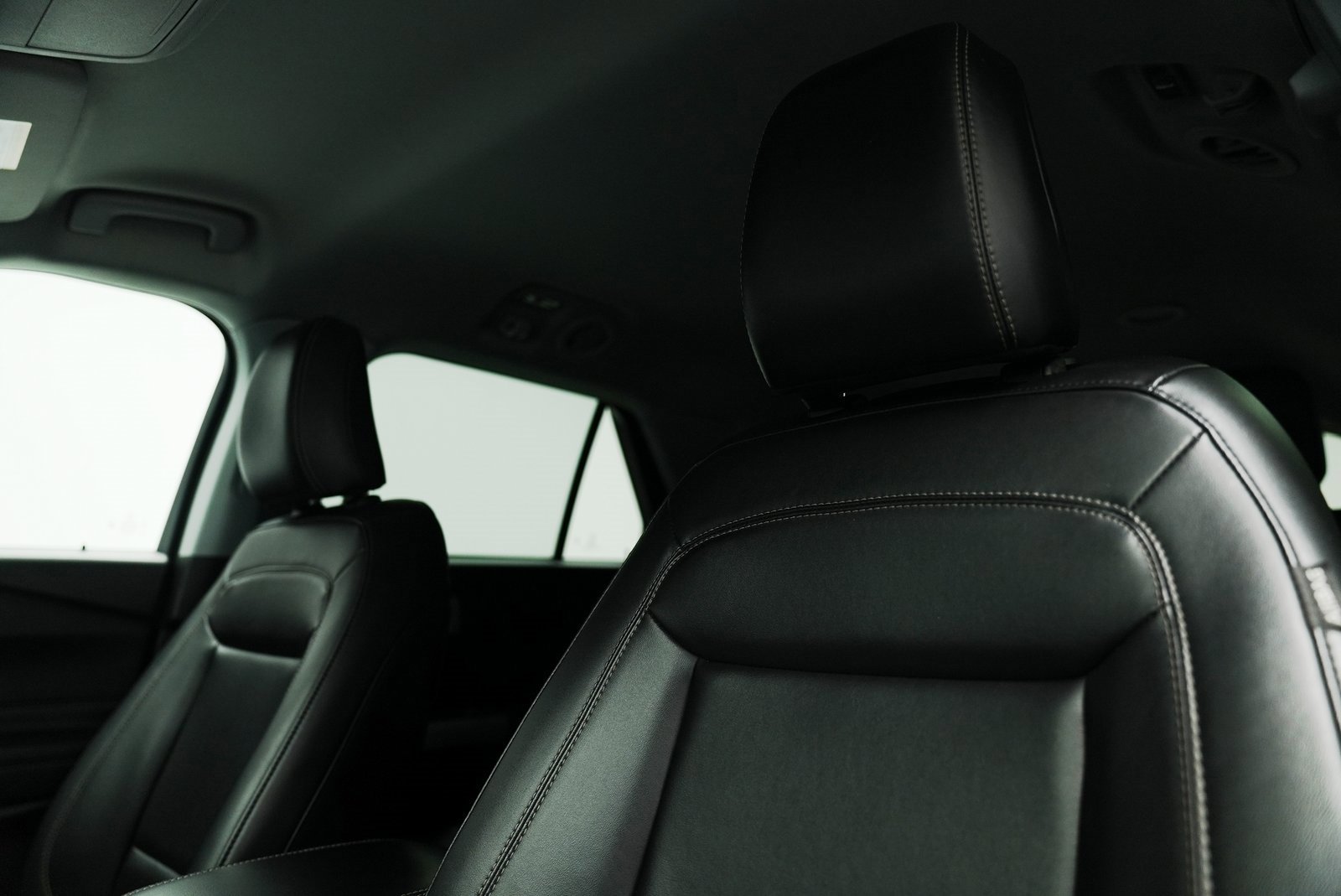 Used 2023 Ford Explorer XLT w/ Equipment Group 202A image 20