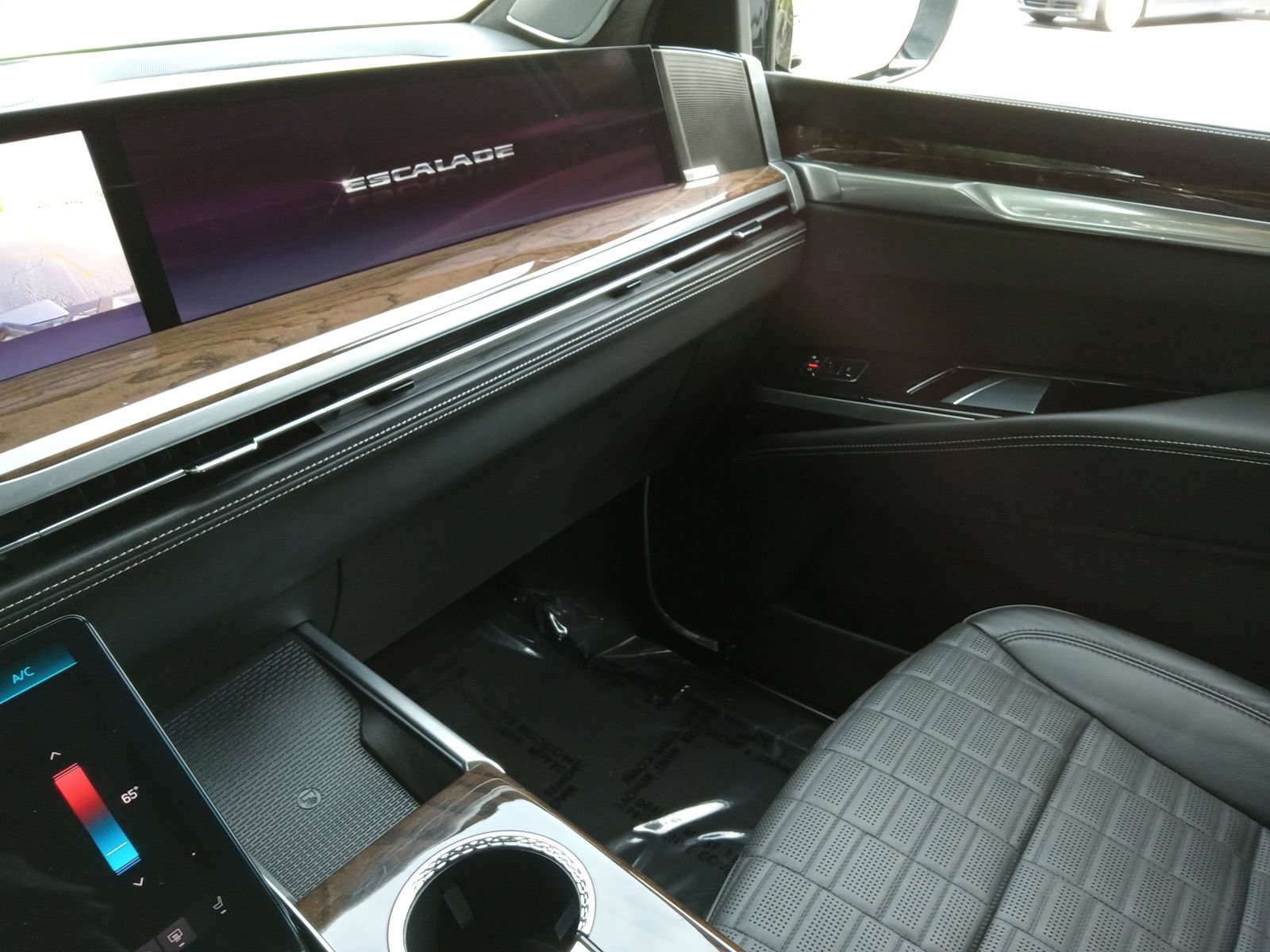 Used 2025 Cadillac Escalade Sport Platinum AWD/4WD image 20