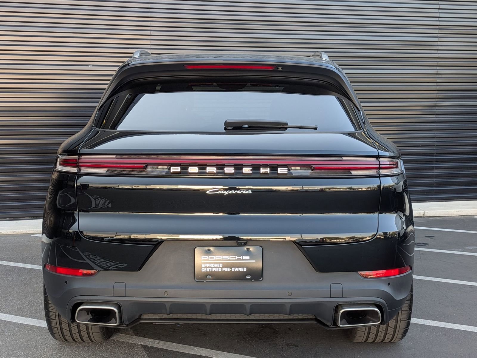 Certified 2025 Porsche Cayenne AWD/4WD image 10