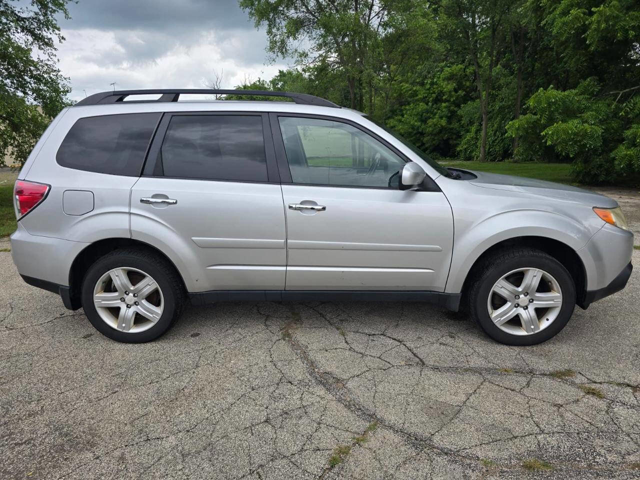 Used 2010 Subaru Forester 2.5X Limited image 5