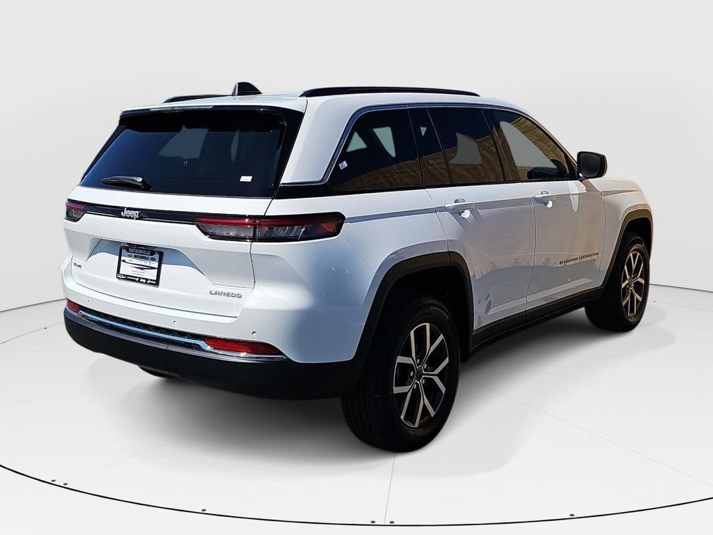 New 2027 Jeep Grand Cherokee Laredo X AWD/4WD image 3