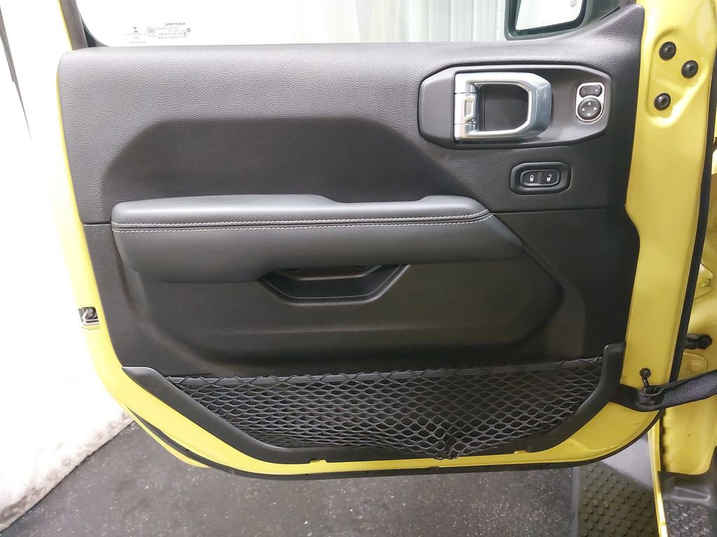 Used 2023 Jeep Wrangler Unlimited Sahara w/ Cold Weather Group image 27