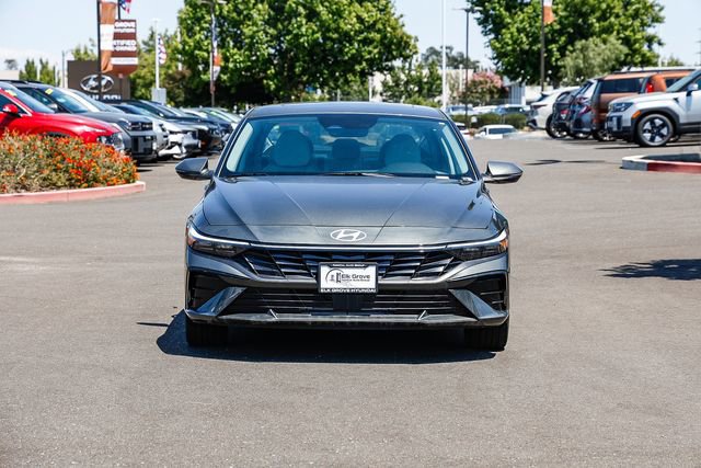 New 2026 Hyundai Elantra Limited FWD image 7
