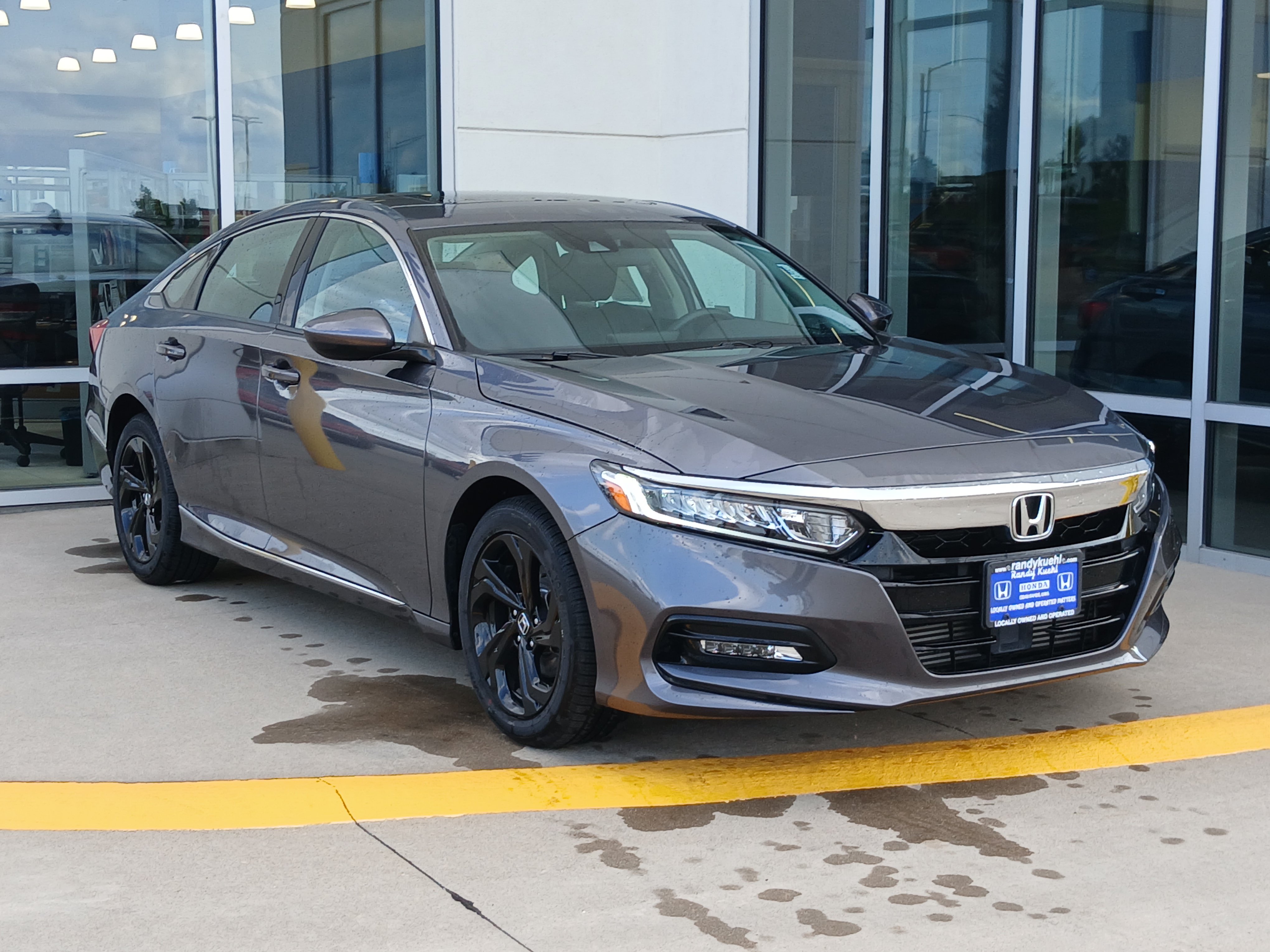 Used 2019 Honda Accord EX image 5