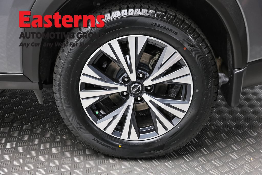 Used 2023 Nissan Rogue SV AWD/4WD image 8