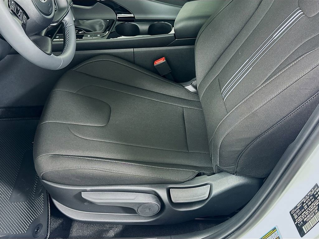 New 2026 Hyundai Elantra Sport w/ Cargo Package image 20