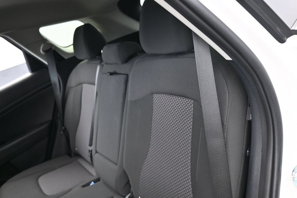 Used 2025 Kia Sportage LX FWD image 29