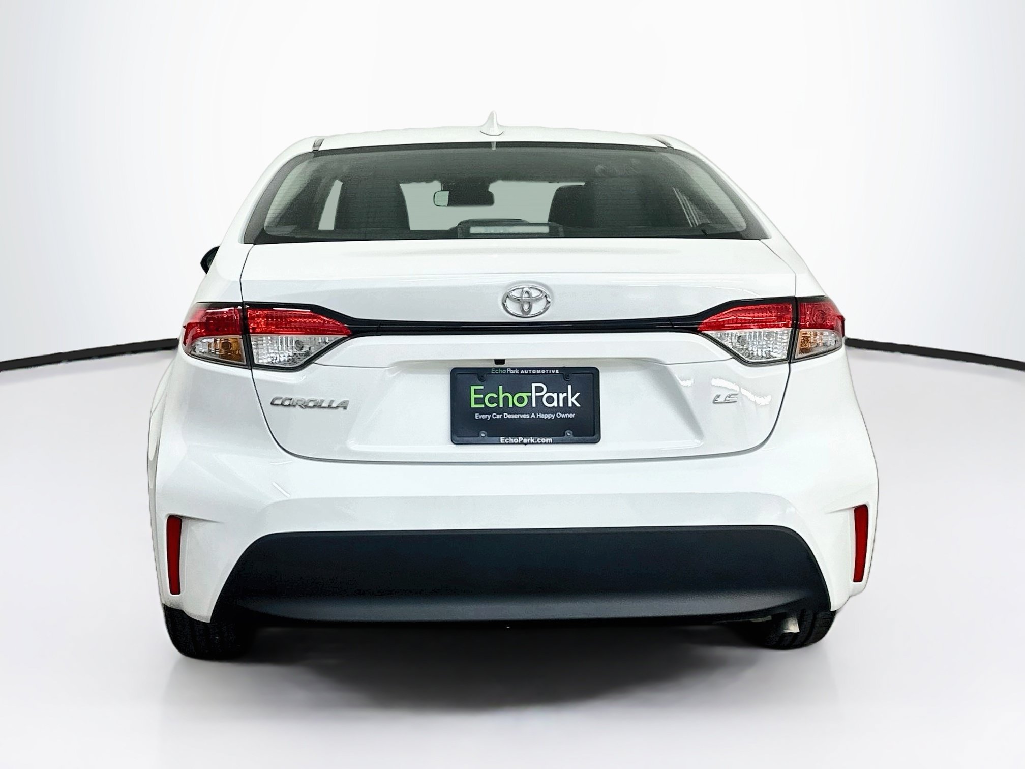Used 2026 Toyota Corolla LE FWD image 7