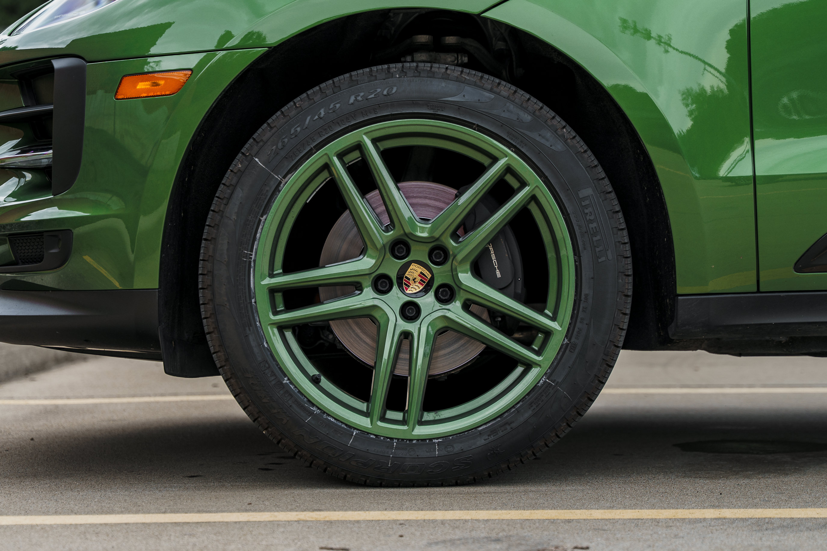 Used 2019 Porsche Macan AWD/4WD image 28