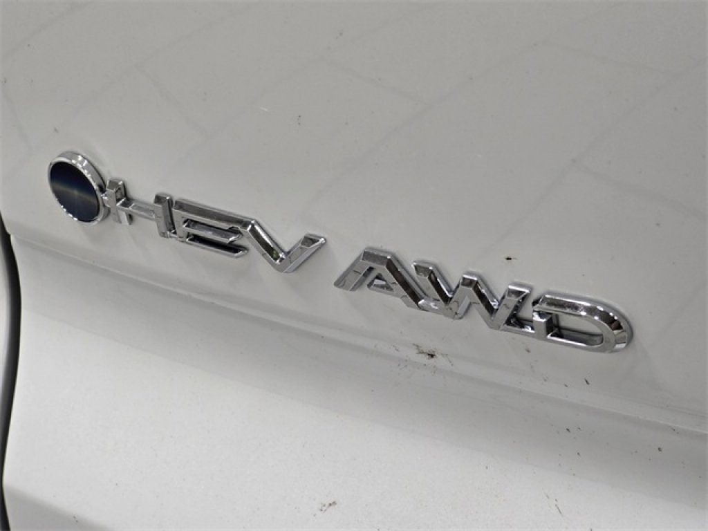 New 2025 Toyota Crown Signia image 19
