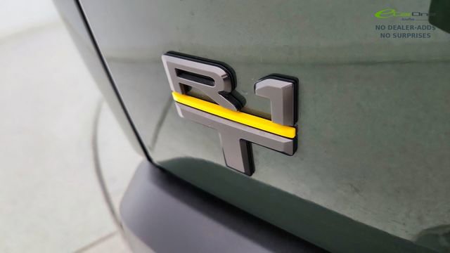 Used 2025 Rivian R1T Premium AWD/4WD image 18
