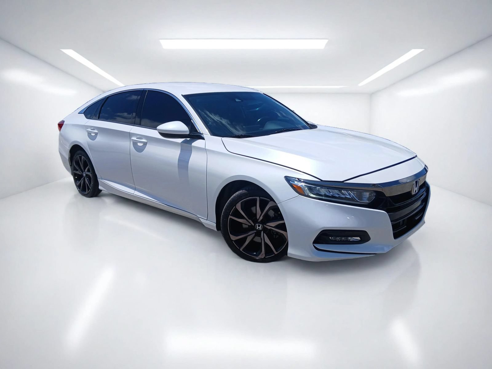 Used 2020 Honda Accord Sport image 1