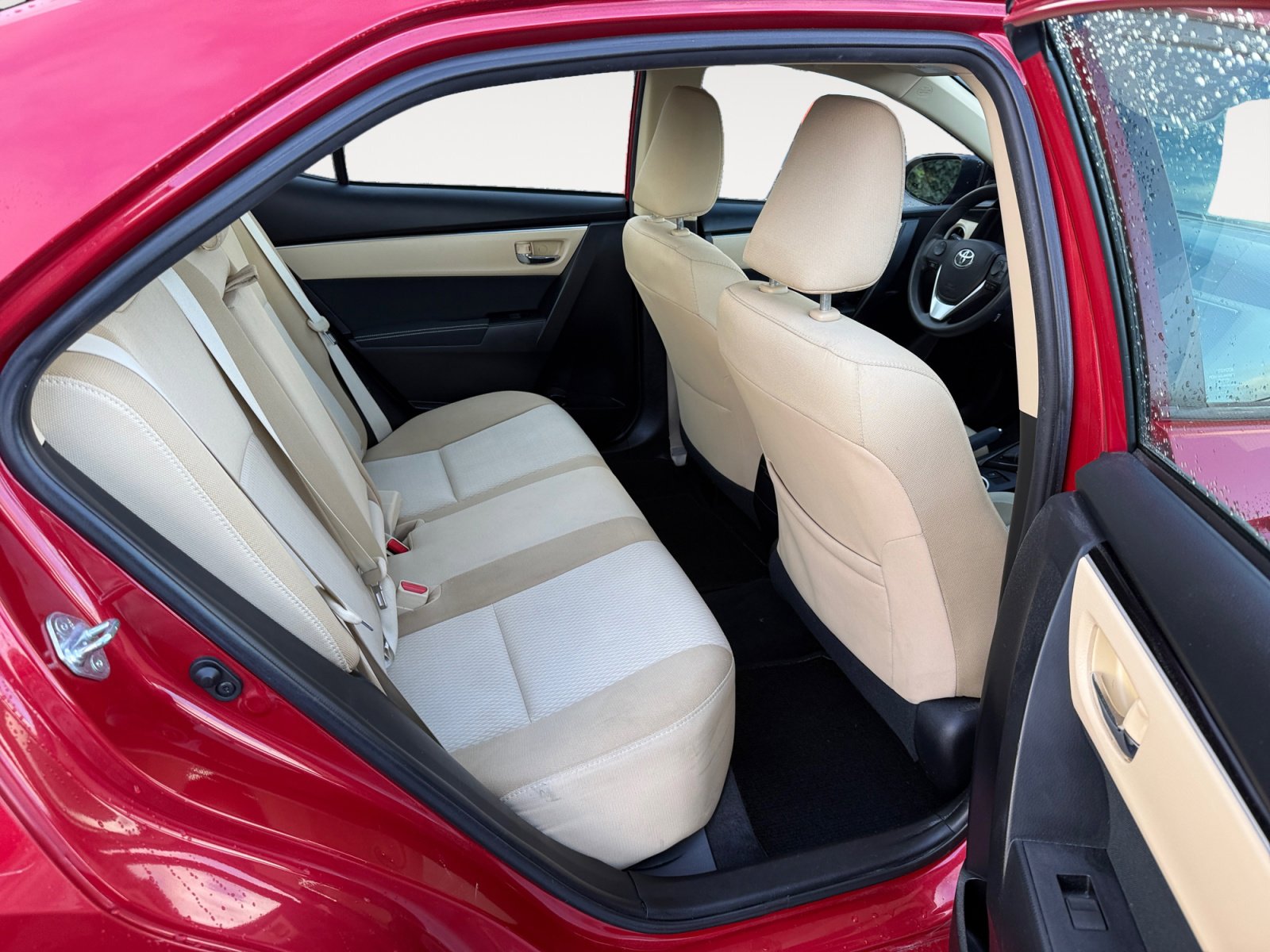 Used 2017 Toyota Corolla LE image 18