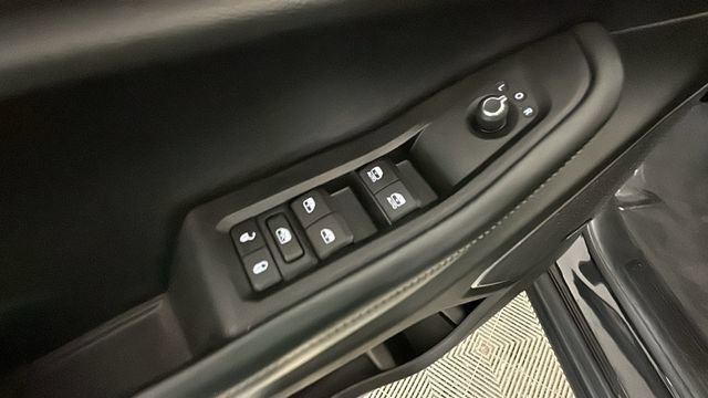 Used 2022 Jeep Grand Cherokee Limited 4xe AWD/4WD image 10
