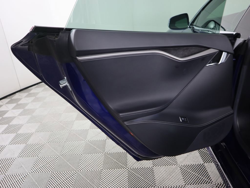 Used 2018 Tesla Model S 75D image 27