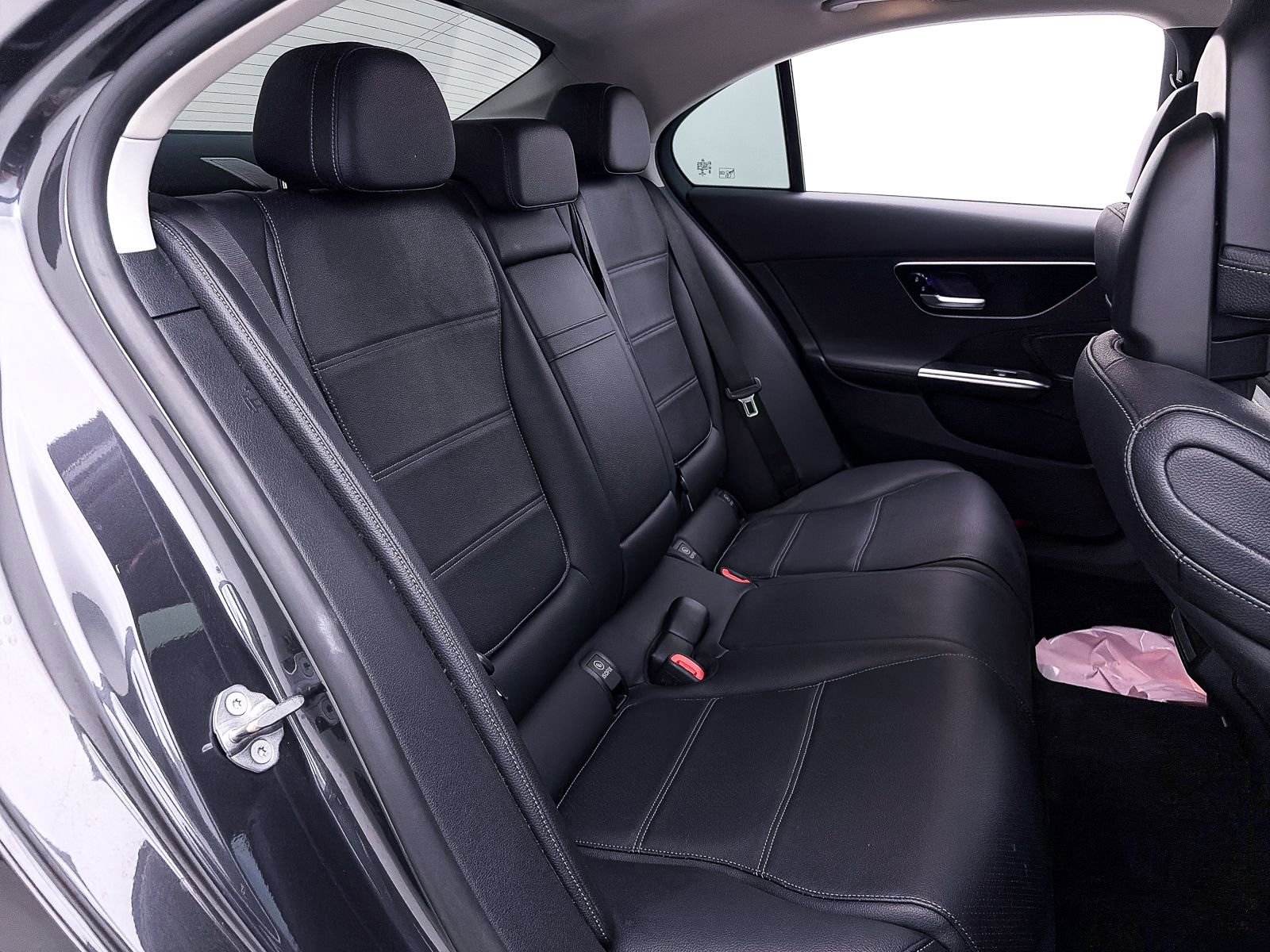 Used 2022 Mercedes-Benz C 300 Sedan image 38