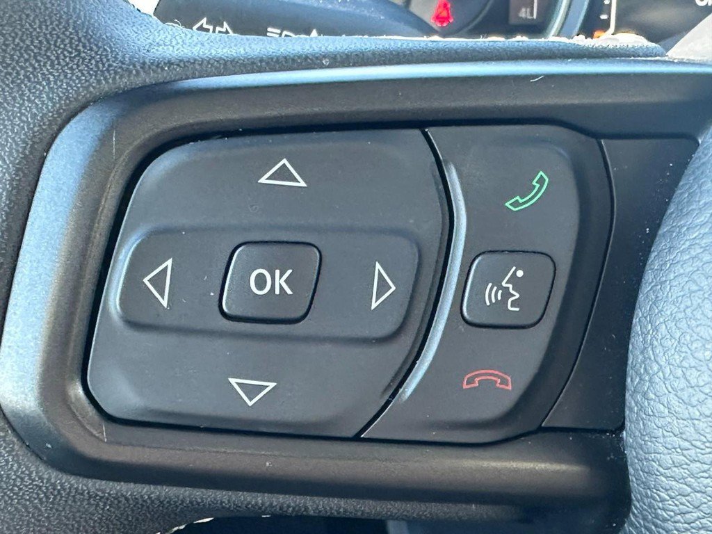 Used 2025 Jeep Wrangler Unlimited Rubicon image 18