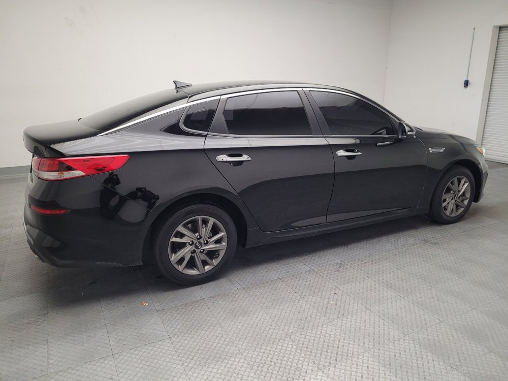 Used 2019 Kia Optima LX image 10