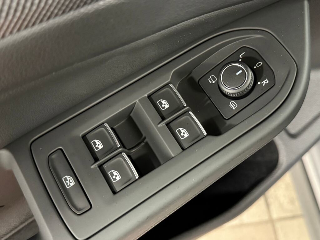 New 2025 Volkswagen GTI SE image 21