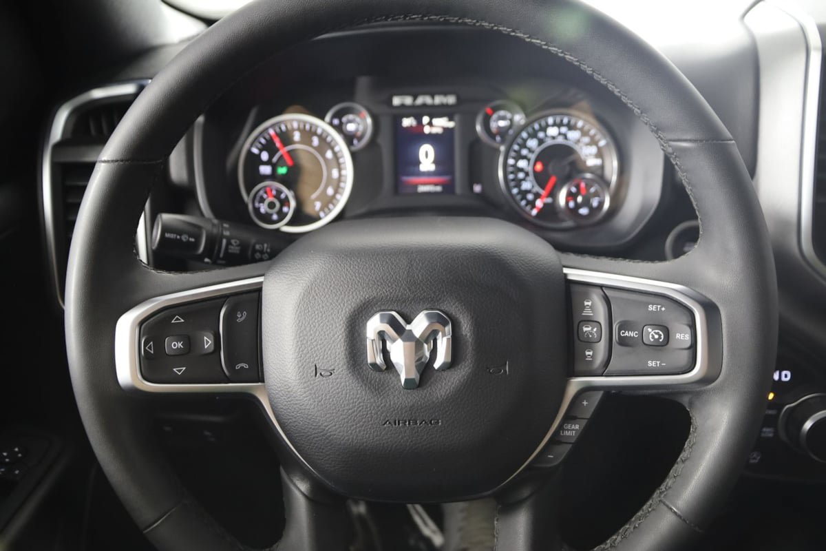 Used 2025 RAM 1500 Big Horn AWD/4WD image 16