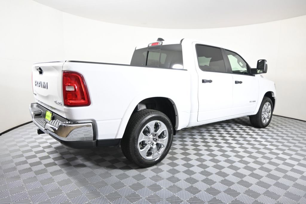 Used 2025 RAM 1500 Big Horn AWD/4WD image 7