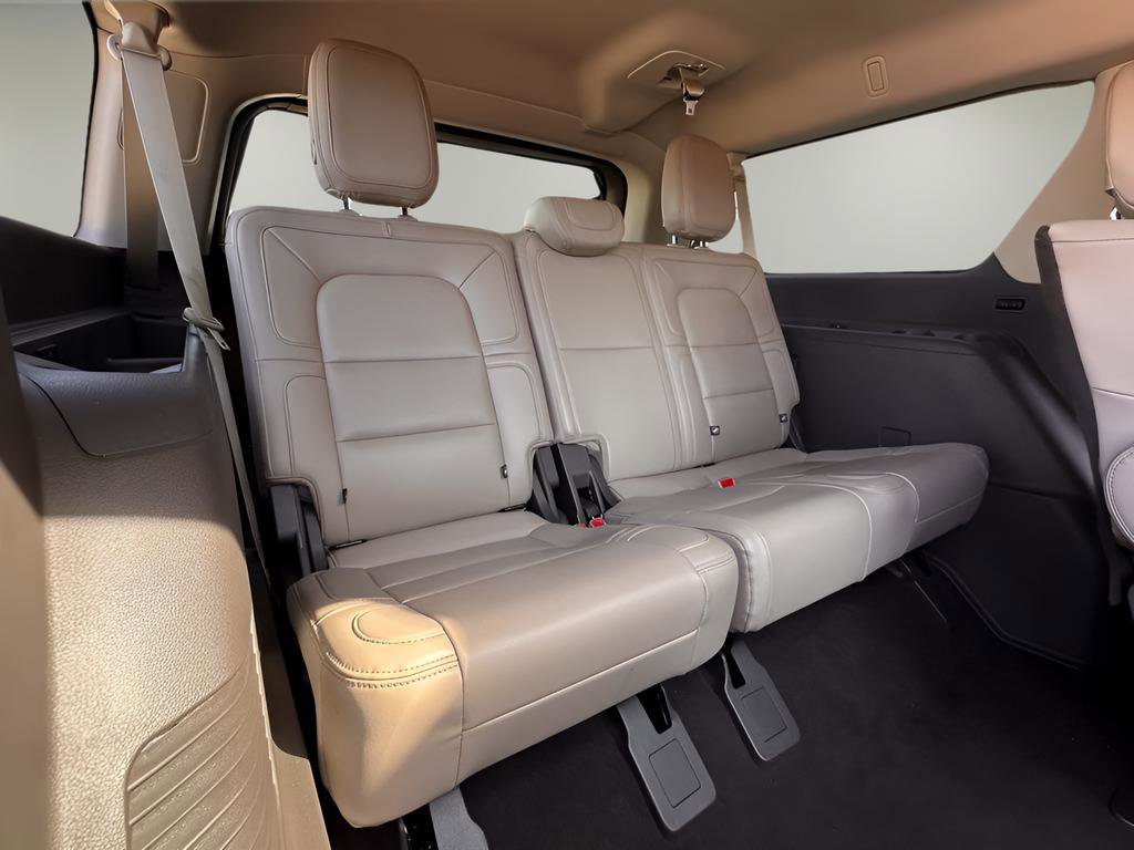Used 2024 Lincoln Navigator L Reserve AWD/4WD image 30