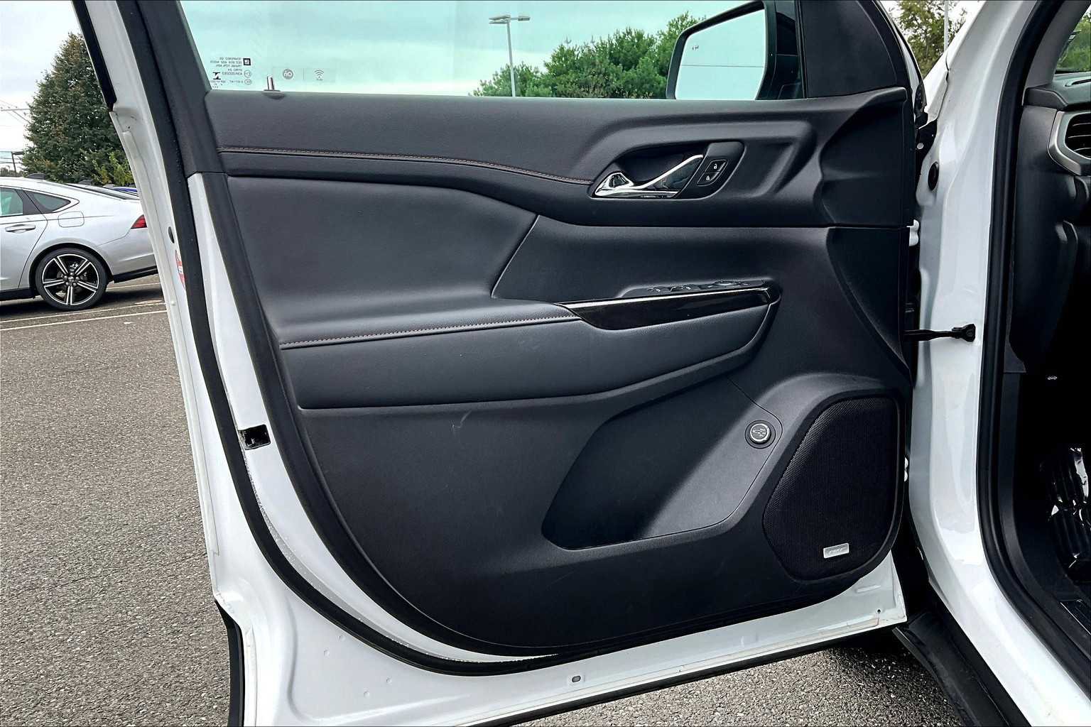 Certified 2022 GMC Acadia AT4 image 21