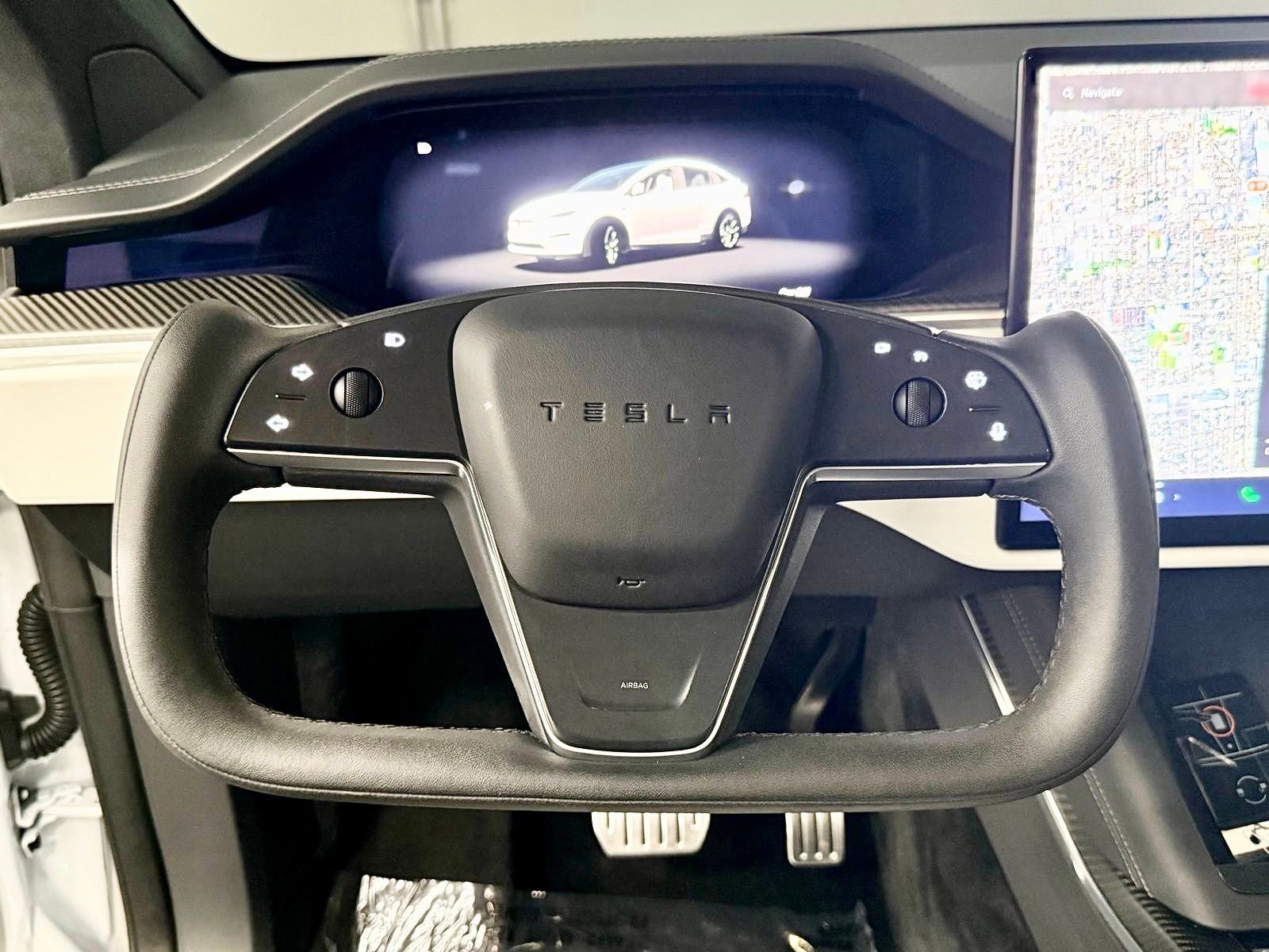 Used 2022 Tesla Model X Plaid image 24